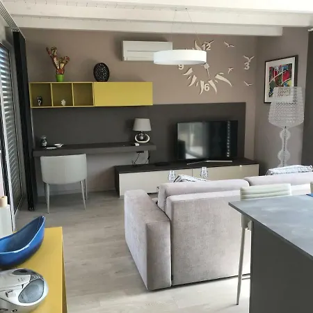 Ferienwohnung Sunset Terrazza Reggio Calabria Exterior foto